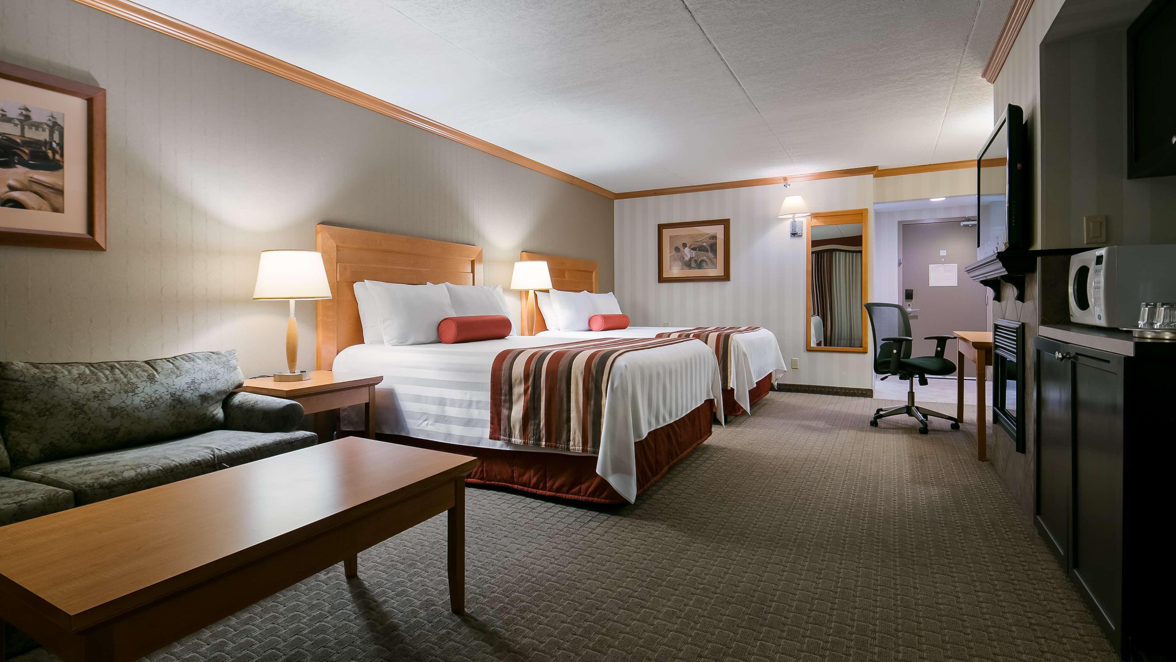 Best Western Plus Port O'Call Hotel Calgary Exterior photo