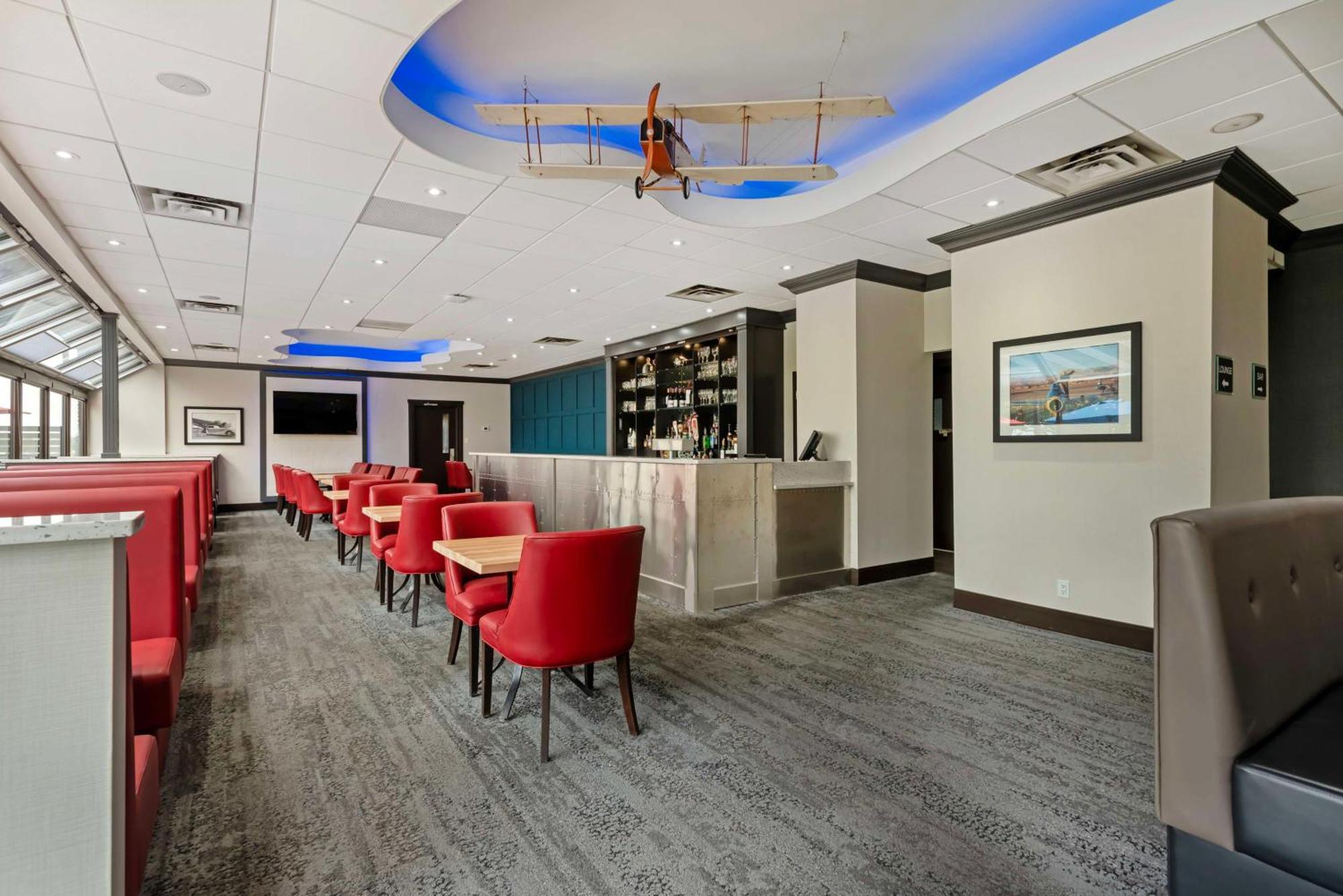 Best Western Plus Port O'Call Hotel Calgary Exterior photo
