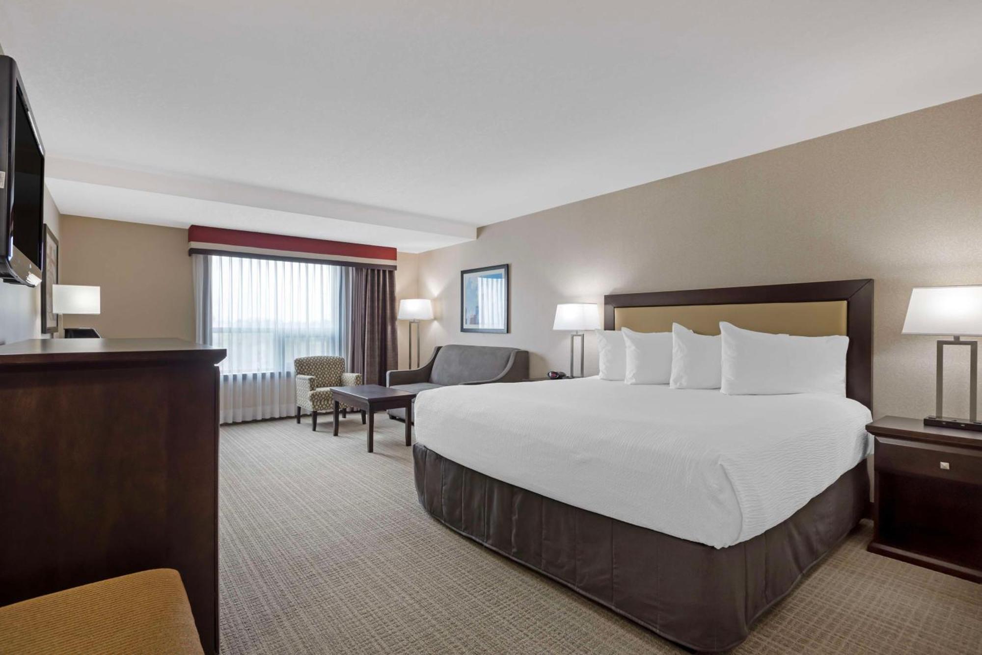 Best Western Plus Port O'Call Hotel Calgary Exterior photo